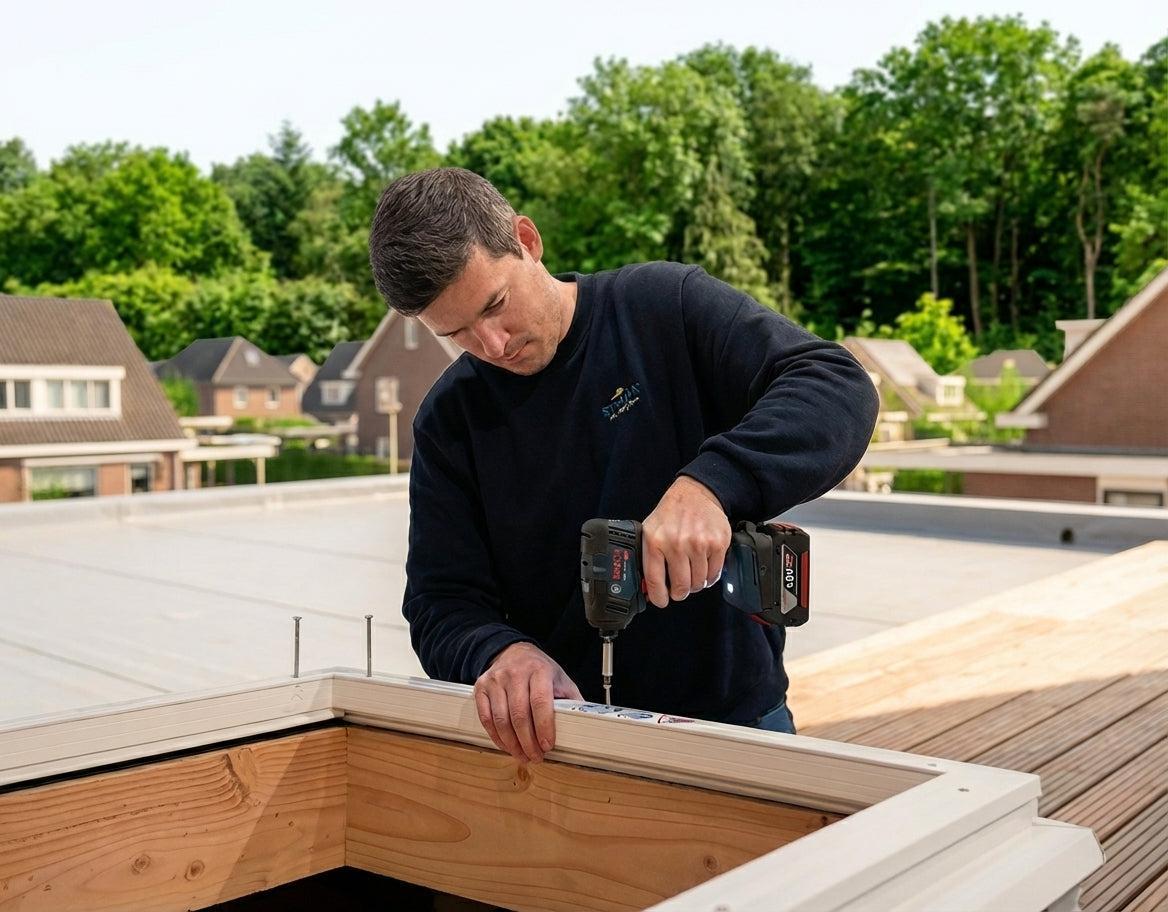 Installatie van Skylux ventilatieraam op bestaande houten opstand. Stap voor stap renovatie